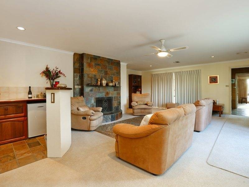 1246 Stumpy Gully Rd, Moorooduc VIC 3933