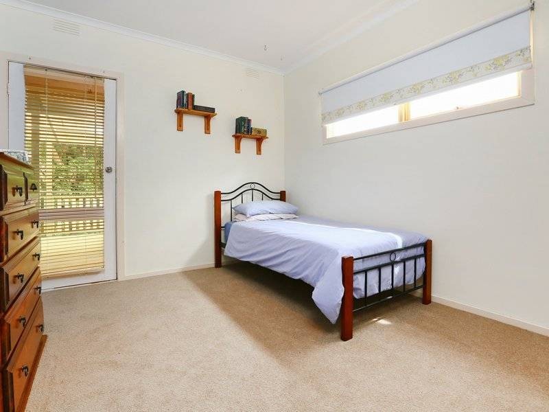 5 McIlroys Rd, Red Hill VIC 3937