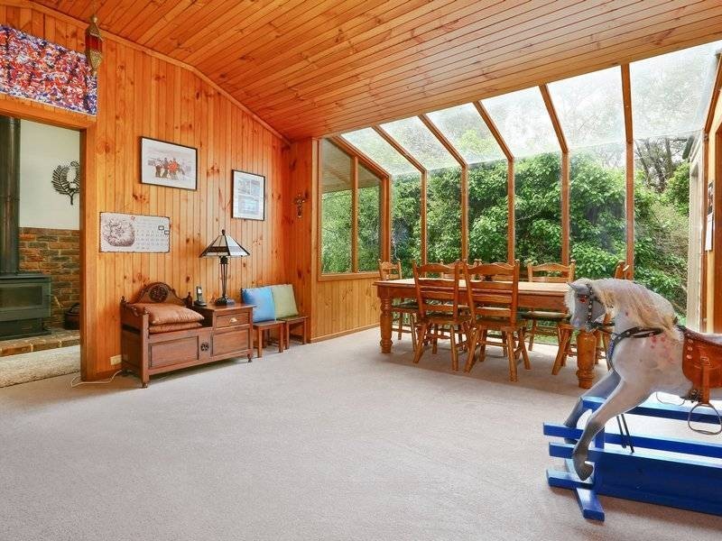 5 McIlroys Rd, Red Hill VIC 3937