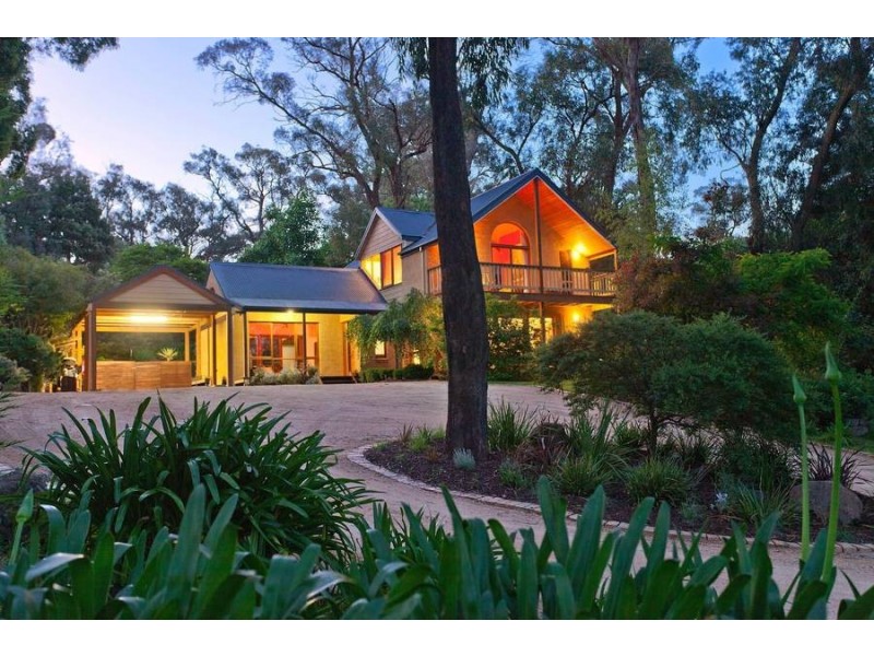 28 Beauford Rd, Red Hill VIC 3937