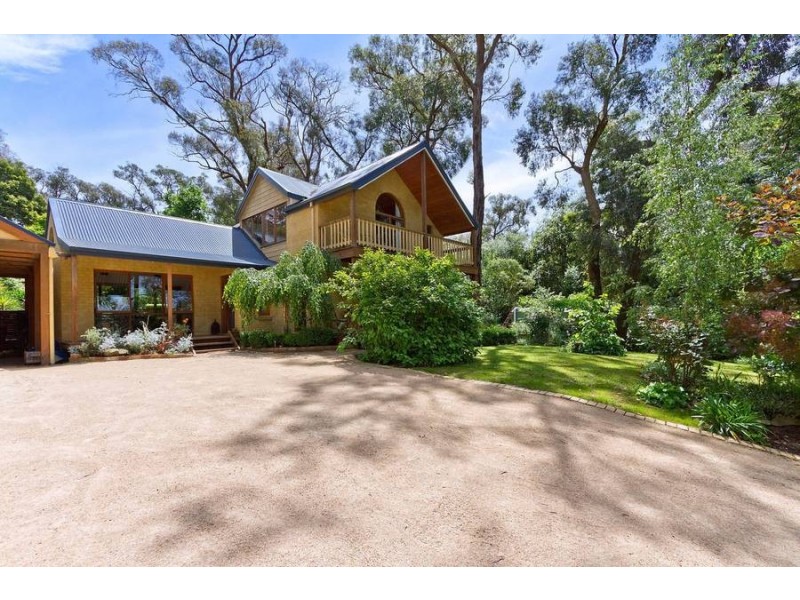 28 Beauford Rd, Red Hill VIC 3937