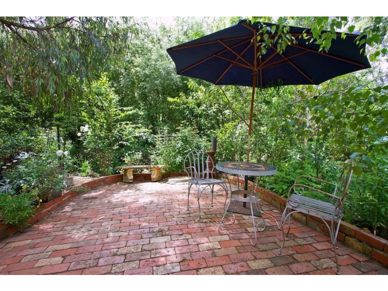 28 Beauford Rd, Red Hill VIC 3937