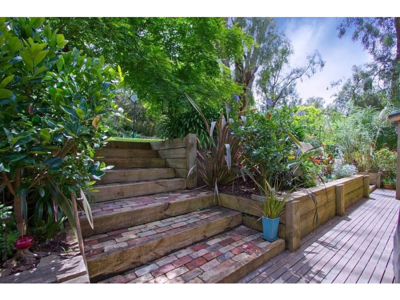 28 Beauford Rd, Red Hill VIC 3937