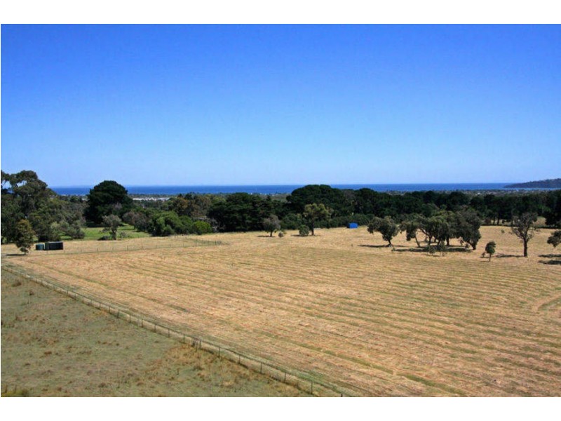 8 Boundary Road, Dromana VIC 3936