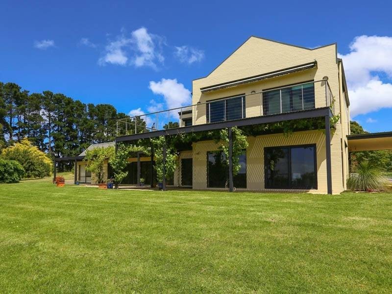 250 Red Hill Road, Red Hill VIC 3937