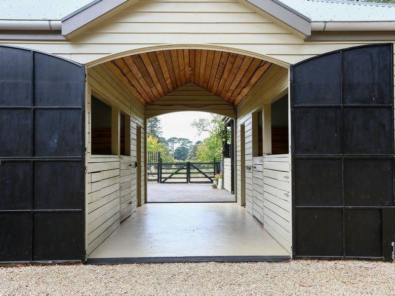 3 Tonkins Road, Merricks VIC 3916