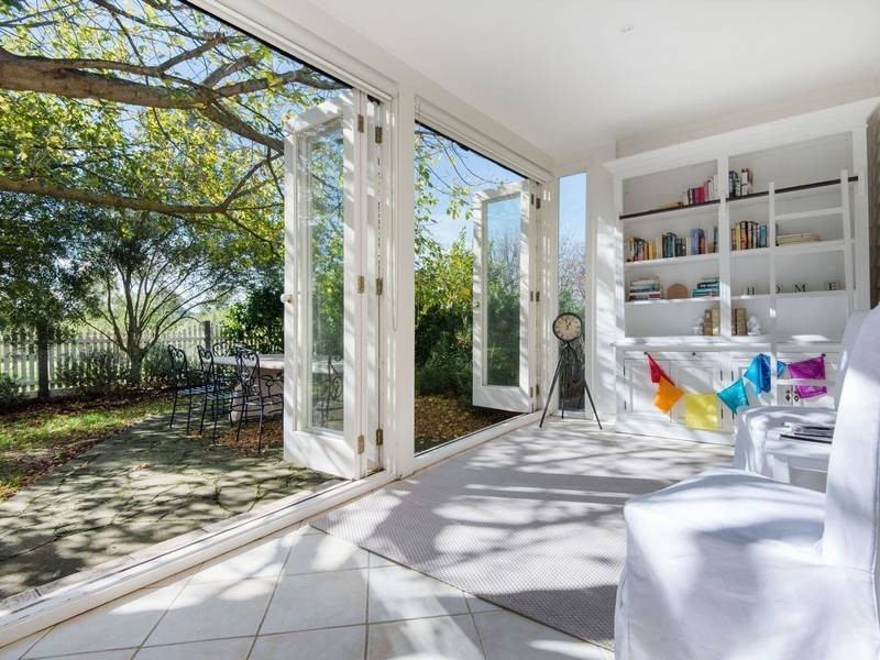 21 Paringa Road, Red Hill VIC 3937