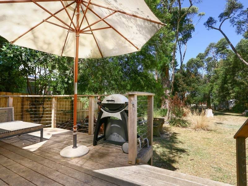 18 Steen Ave, Shoreham VIC 3916