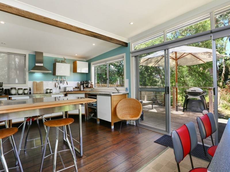 18 Steen Ave, Shoreham VIC 3916