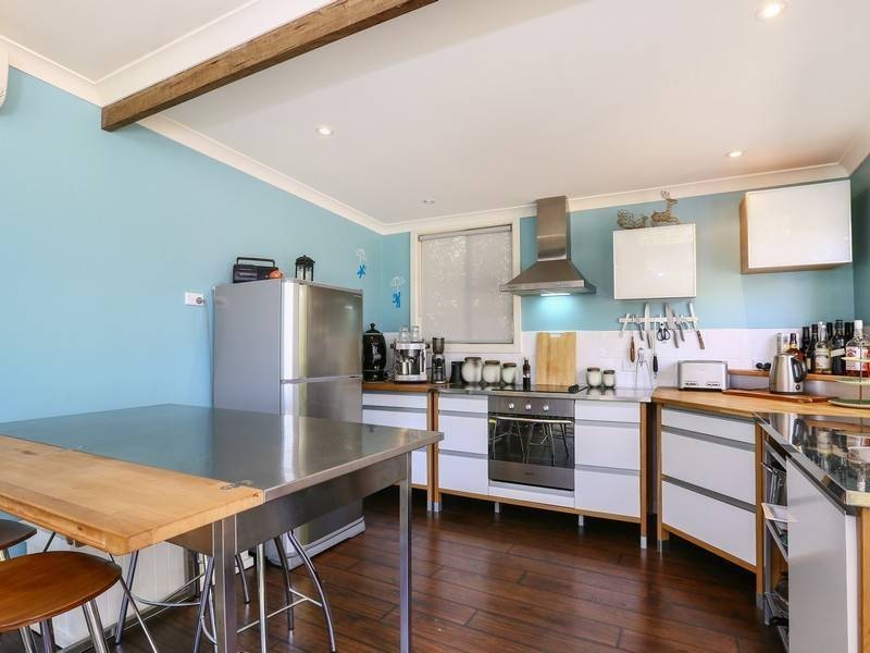 18 Steen Ave, Shoreham VIC 3916