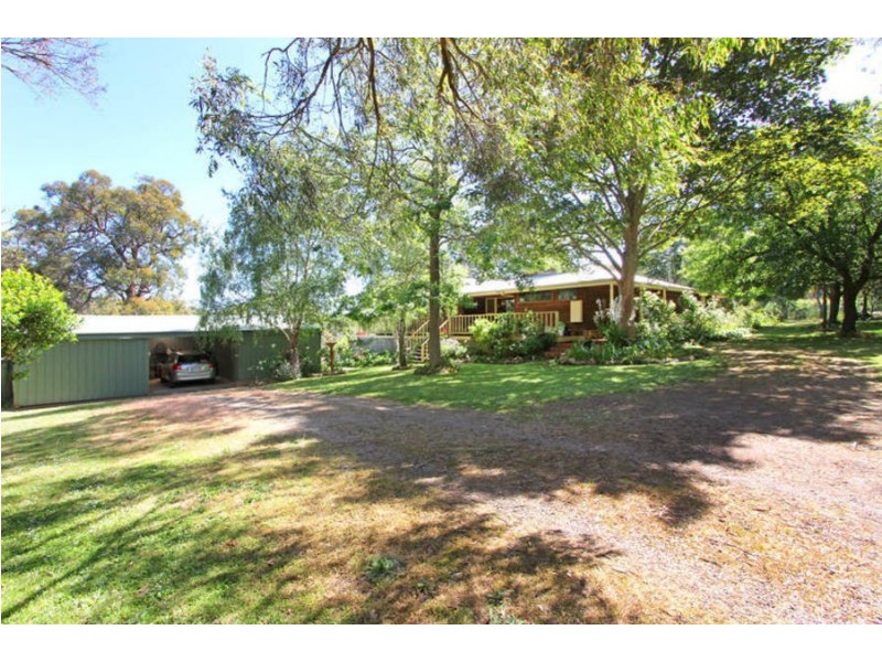 150 Point Leo Road, Red Hill VIC 3937