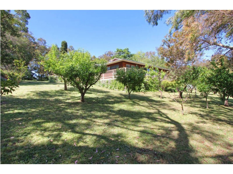 150 Point Leo Road, Red Hill VIC 3937