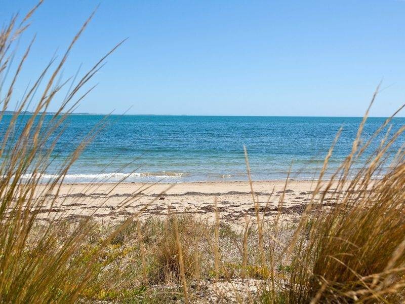 6 Evans St, Somers VIC 3927