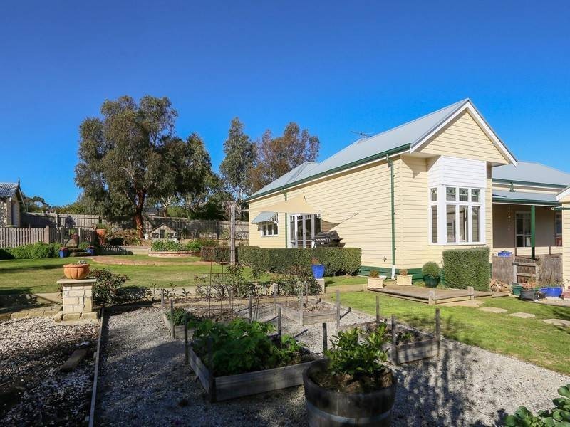 5 Zarah Court, Somers VIC 3927