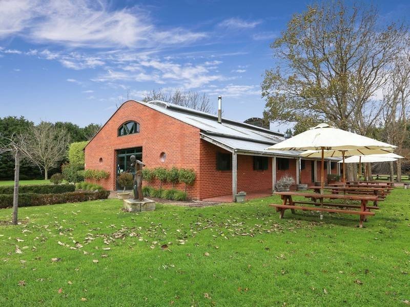 64 Tubbarubba Rd, Merricks North VIC 3926