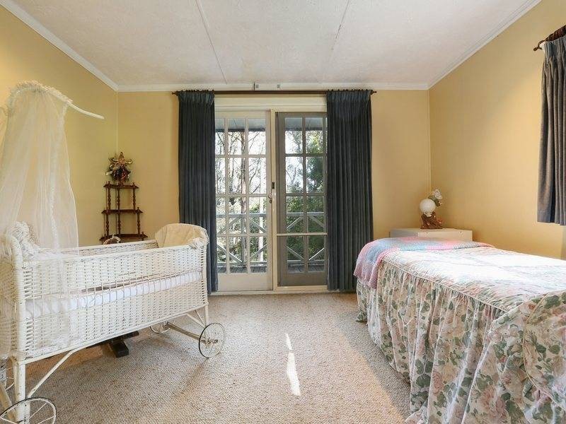 11 Perry Lane, Red Hill VIC 3937