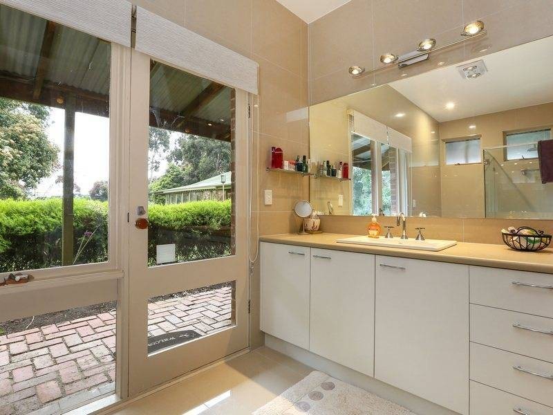 1204 Stumpy Gully Road, Moorooduc VIC 3933