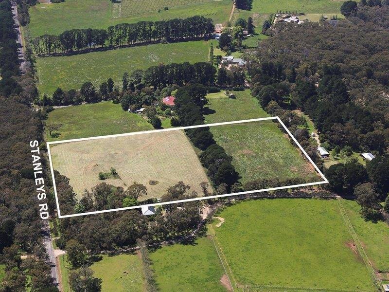85 Stanleys Rd, Red Hill VIC 3937