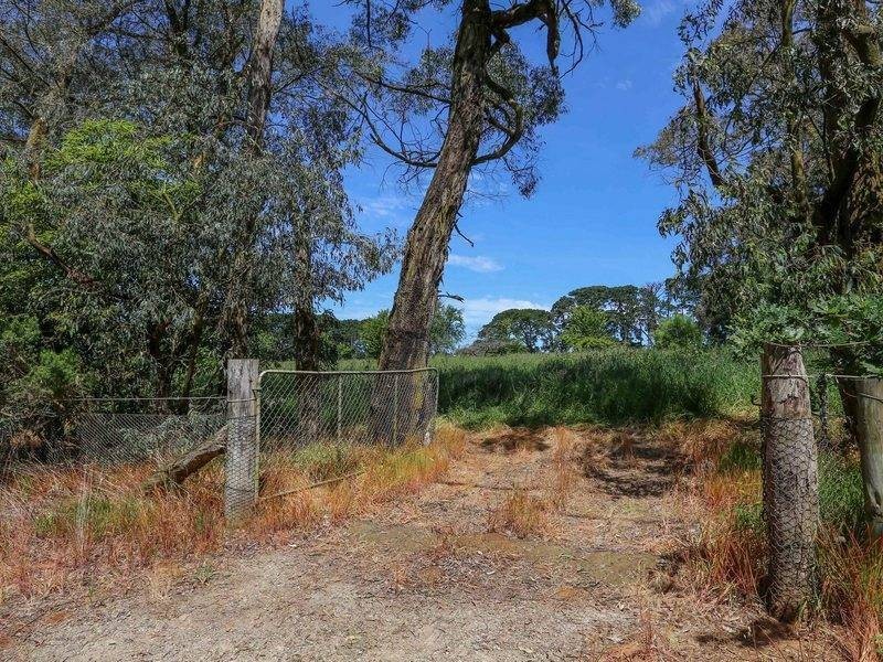 85 Stanleys Rd, Red Hill VIC 3937