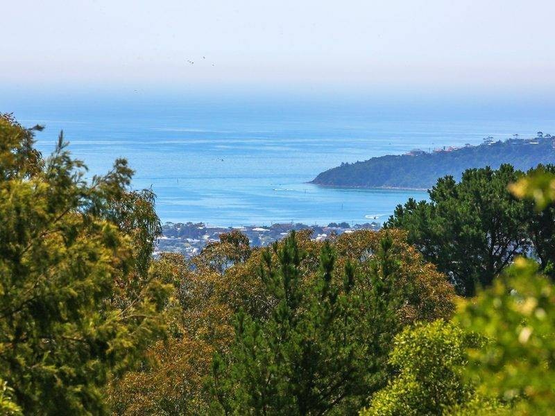 710 White Hill Rd, Red Hill VIC 3937