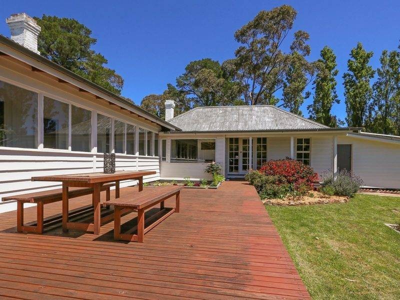 710 White Hill Rd, Red Hill VIC 3937