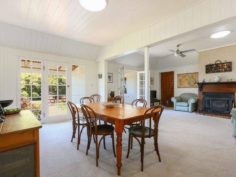 710 White Hill Rd, Red Hill VIC 3937