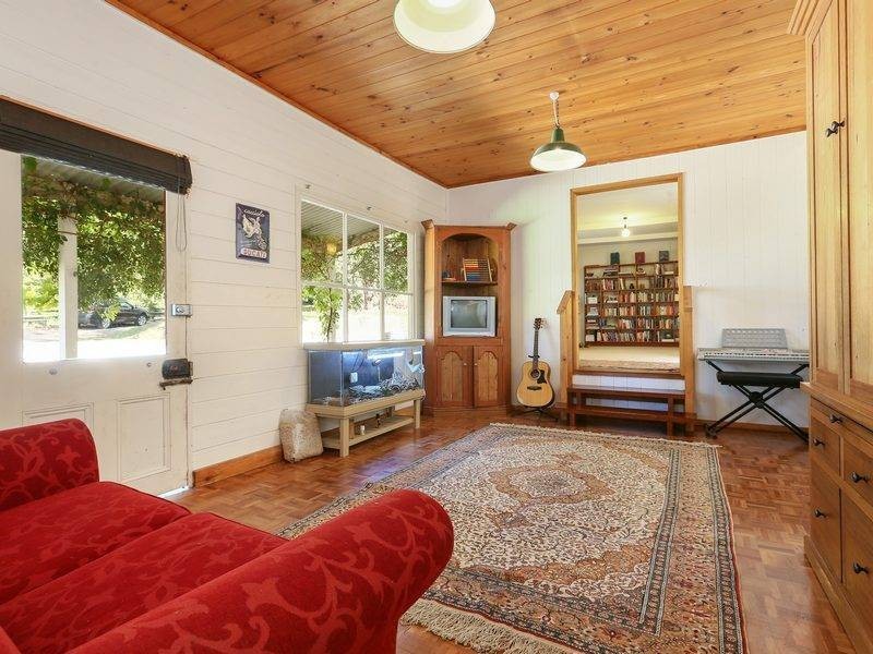 710 White Hill Rd, Red Hill VIC 3937