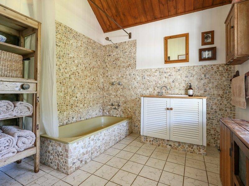 710 White Hill Rd, Red Hill VIC 3937