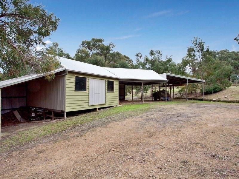 92 Stanleys Road, Red Hill VIC 3937