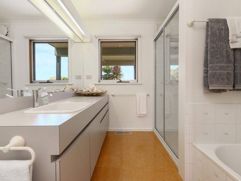 6 Western Park Road, Somers VIC 3927