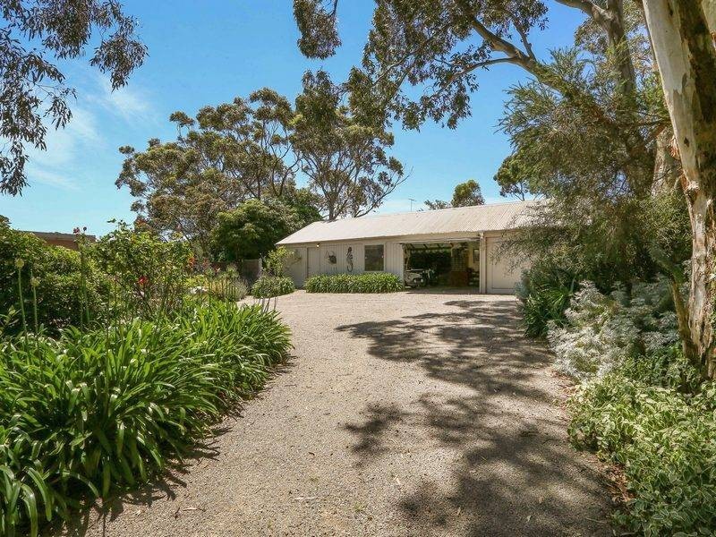 6 Western Park Road, Somers VIC 3927