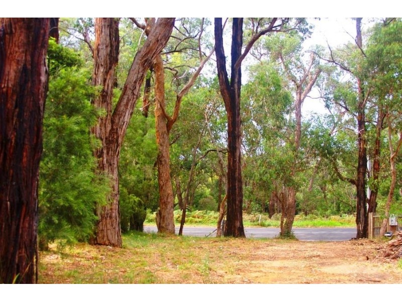 22 Red Hill Rd, Red Hill VIC 3937