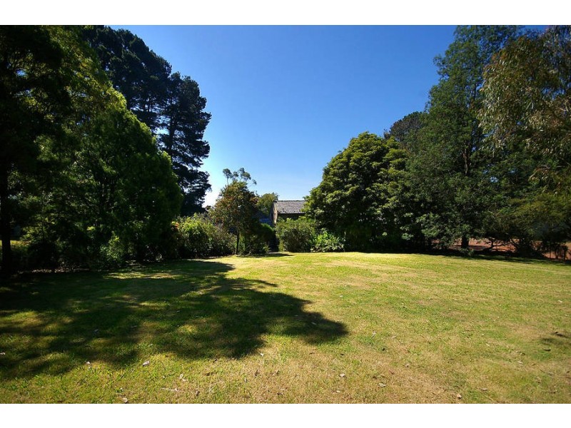 50 Sheehans Road, Red Hill VIC 3937