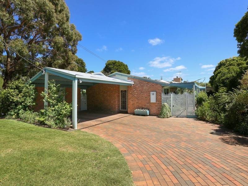 18 Carisbrooke Street, Balnarring Beach VIC 3926