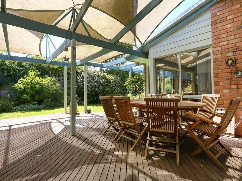18 Carisbrooke Street, Balnarring Beach VIC 3926