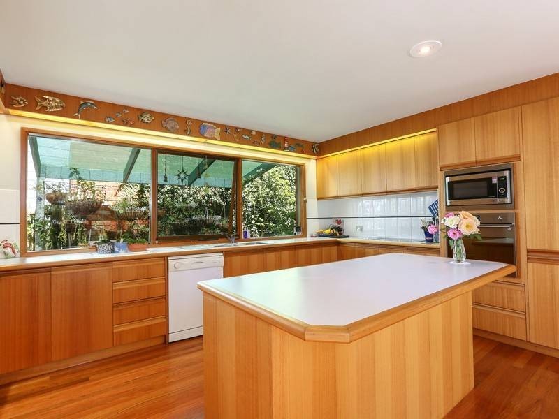 18 Carisbrooke Street, Balnarring Beach VIC 3926