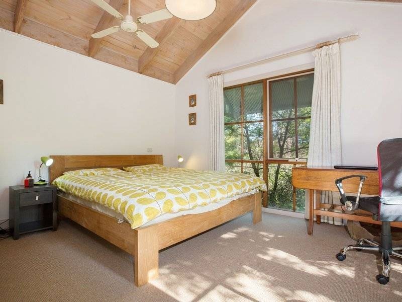 36 Arthurs Seat Rd, Red Hill VIC 3937