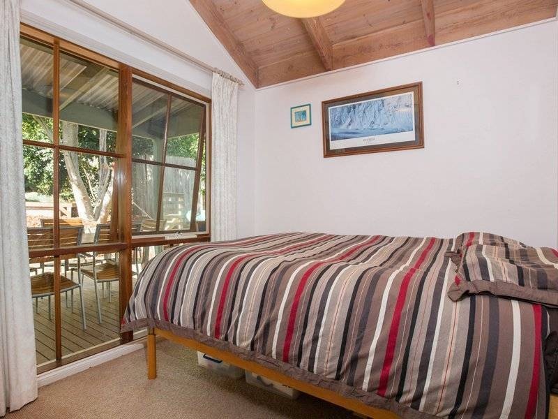 36 Arthurs Seat Rd, Red Hill VIC 3937