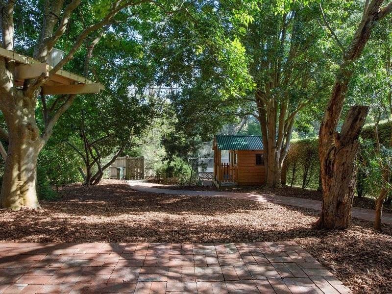 36 Arthurs Seat Rd, Red Hill VIC 3937