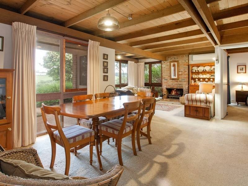 68 Shoreham Rd, Red Hill VIC 3937