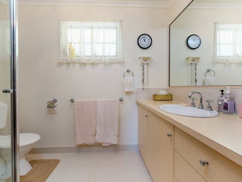 66 Prossors Lane, Red Hill VIC 3937