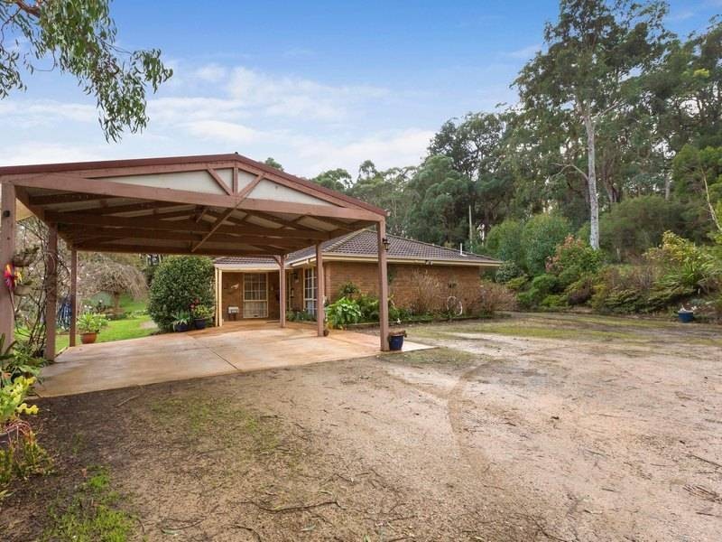 66 Prossors Lane, Red Hill VIC 3937