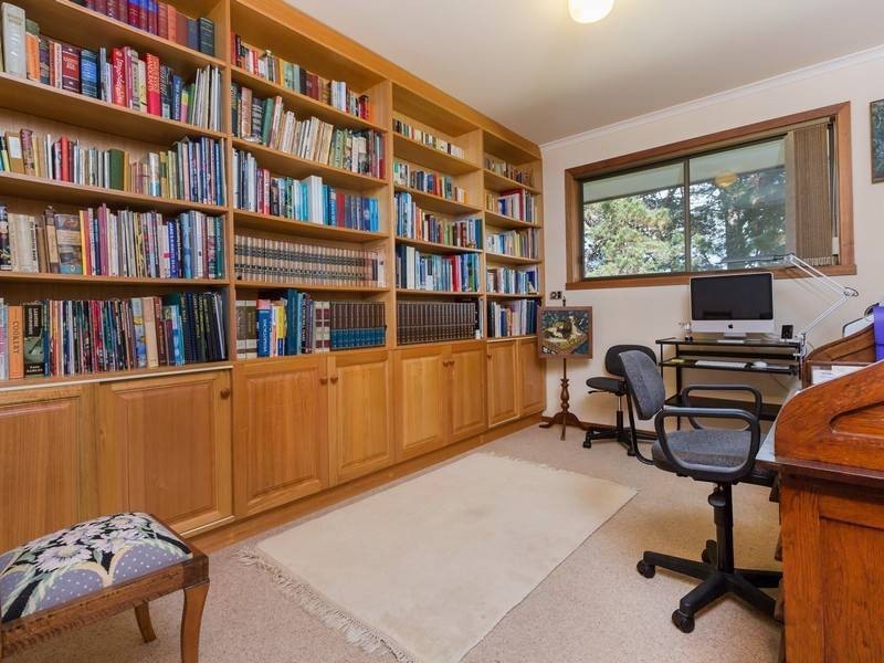 68 Western Pde, Point Leo VIC 3916