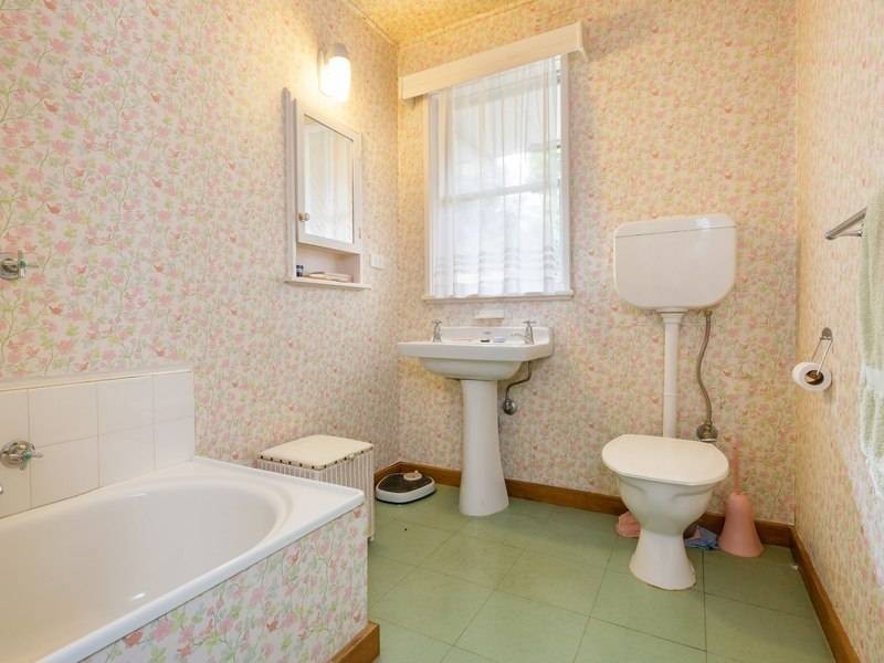 6 & 8 Roehampton Cres, Mount Eliza VIC 3930