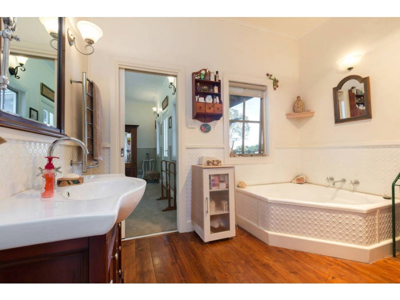 3 Beaulieu Road, Red Hill VIC 3937