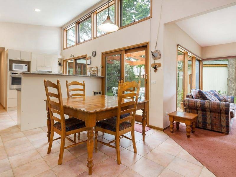 16 Hilltop Court, Shoreham VIC 3916