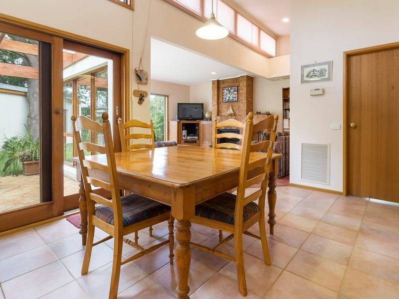 16 Hilltop Court, Shoreham VIC 3916