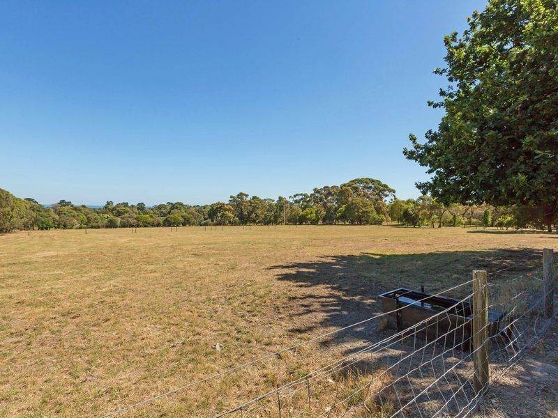 22 Clarke  Street, Balnarring VIC 3926