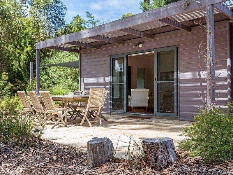 17 Bonview Ave, Somers VIC 3927