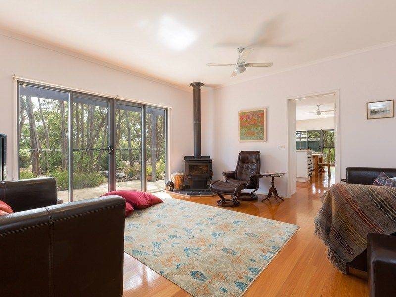 17 Bonview Ave, Somers VIC 3927